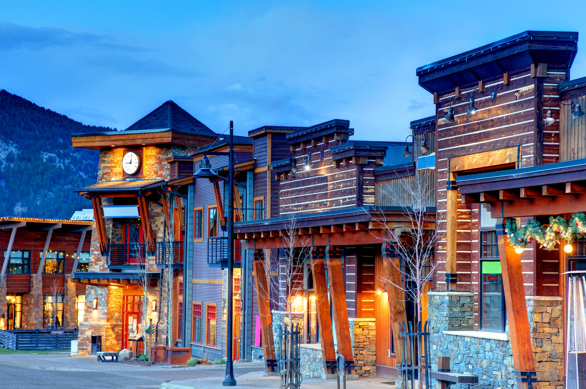 33 Most Exclusive Christmas Destinations for Luxury Home Exchanges in the USA