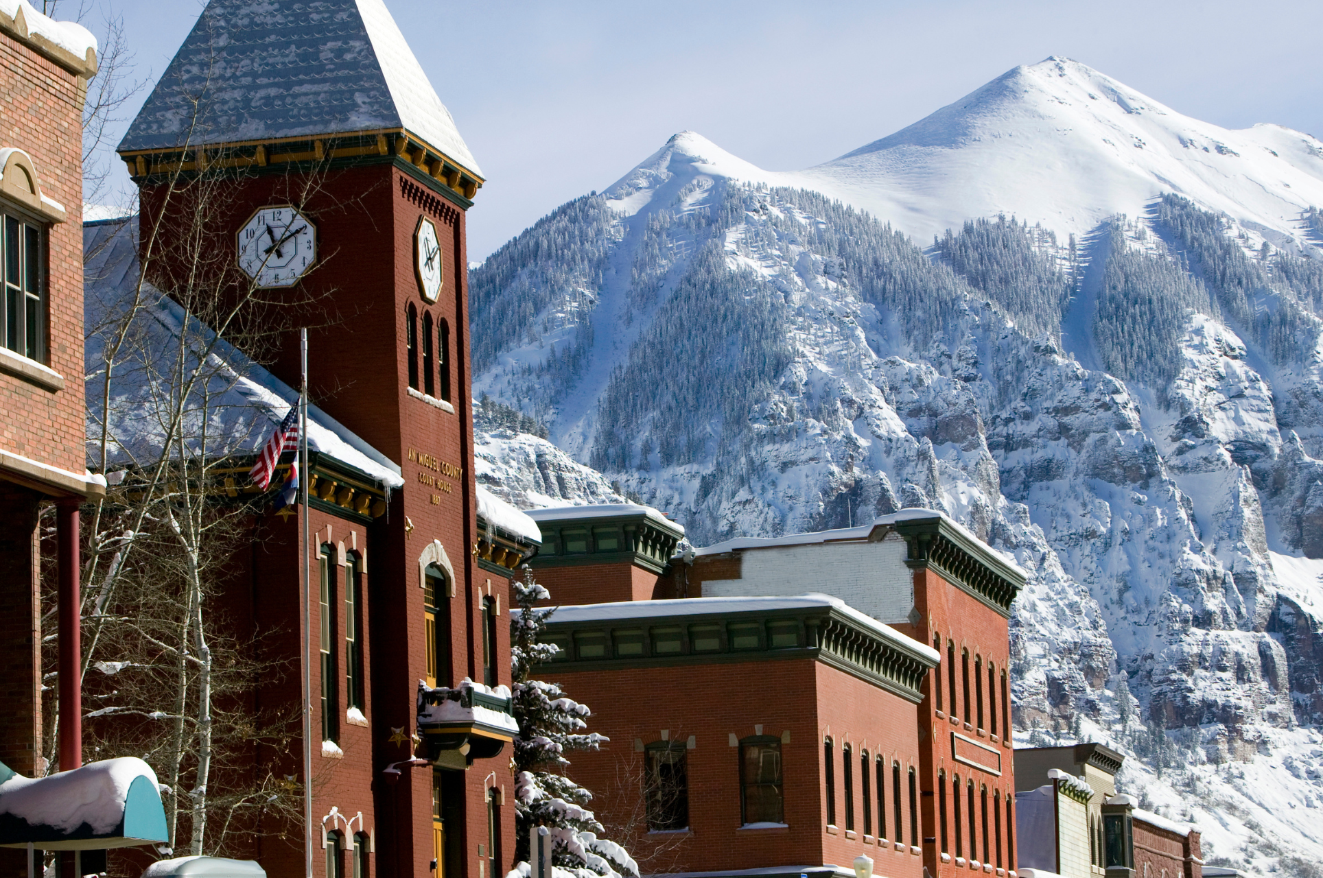 33 Most Exclusive Christmas Destinations for Luxury Home Exchanges in the USA