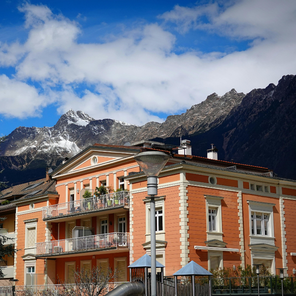 7 Iconic Global Attractions Accessible Through Luxury Home Exchanges